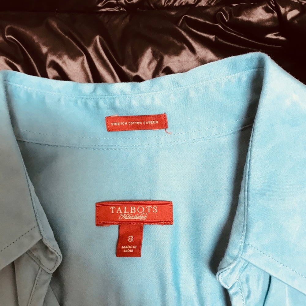 💥(3 for 20)Blue Talbots button up top